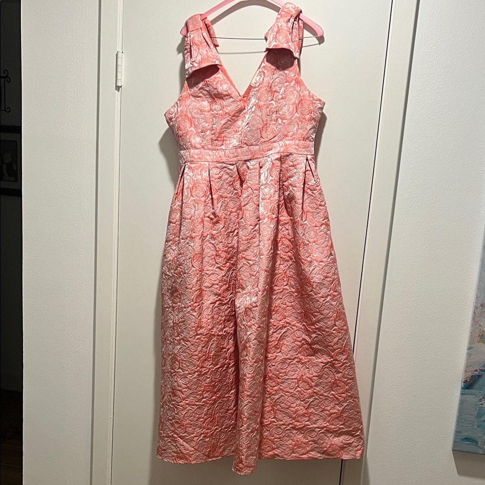 Pink bow dress